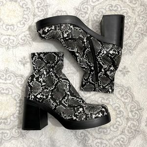Urban Outfitters Hooper Platform Boot 